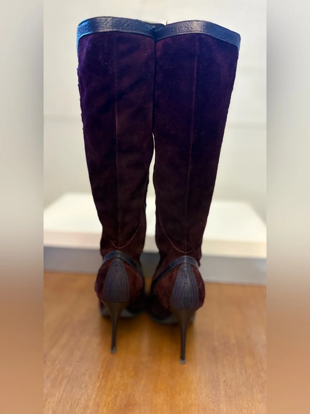 Charles David VINTAGE Women's Burgandy Suede Knee-High Pointed-Toe Boots sz 7.5